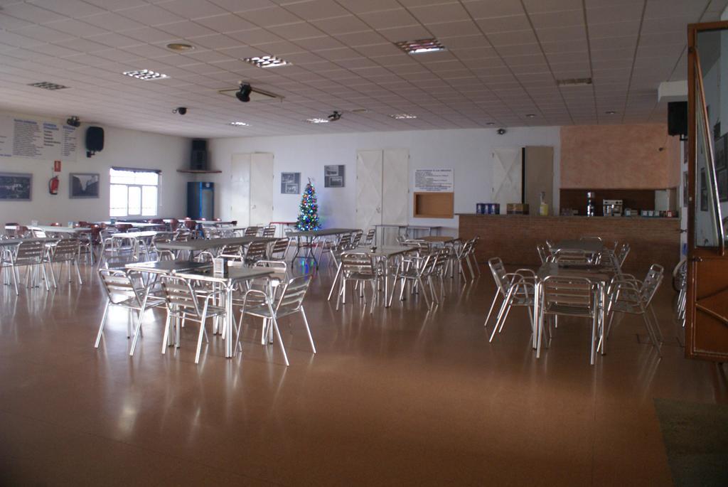 Hostal Velasco Valdelacalzada Eksteriør billede