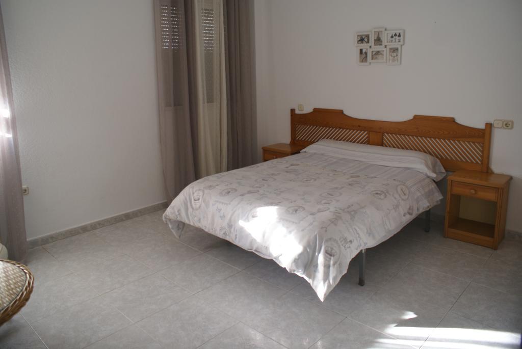 Hostal Velasco Valdelacalzada Eksteriør billede